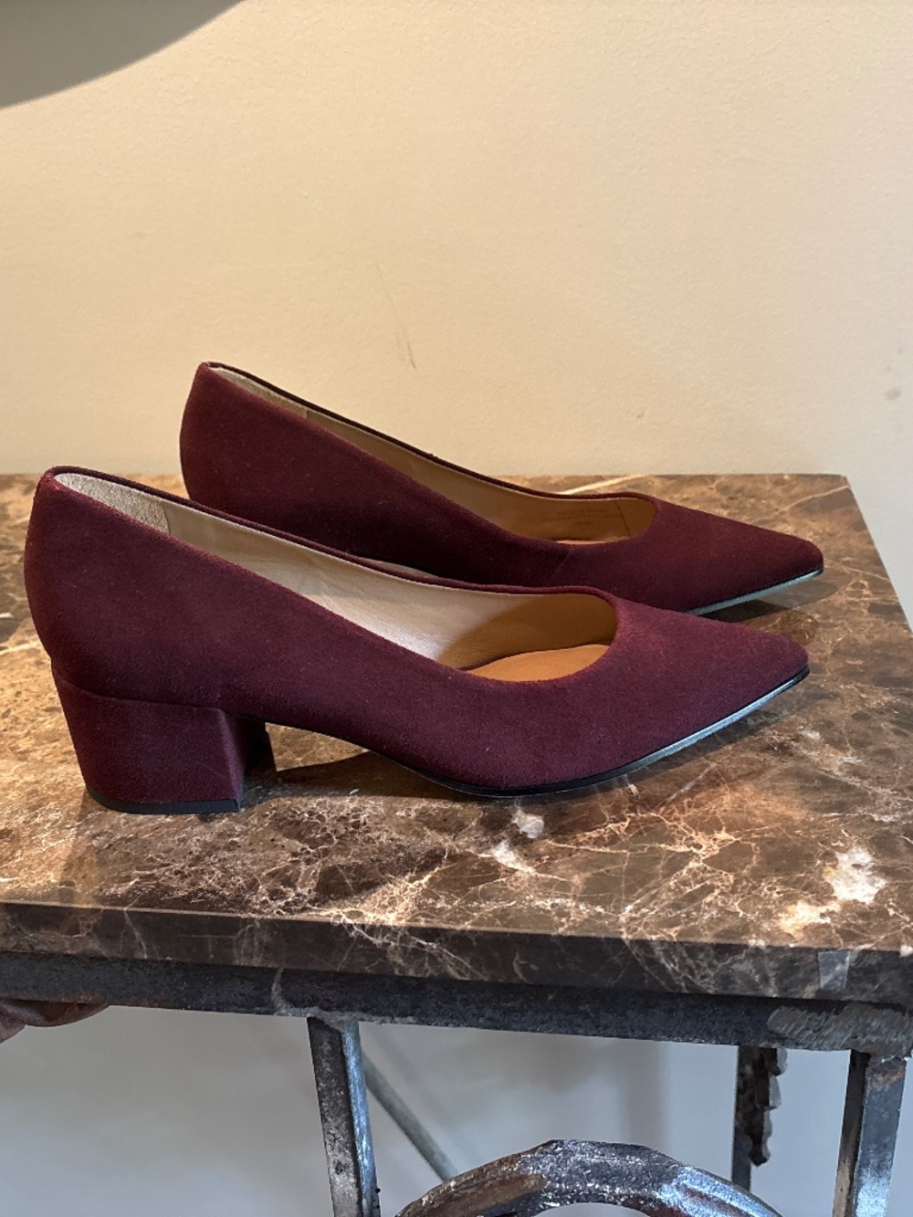 Bernardo Claret colored pumps. Size 7M